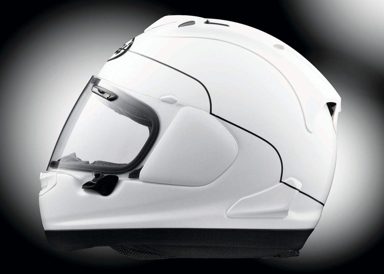 Arai-quantum-x-helmet-white-medium-0101-15702 - image none - 4f39152e-753b-4564-bbba-e2a3ffa3a13f_19e079ed-1d9f-40bf-b26d-1d5d082c49e9