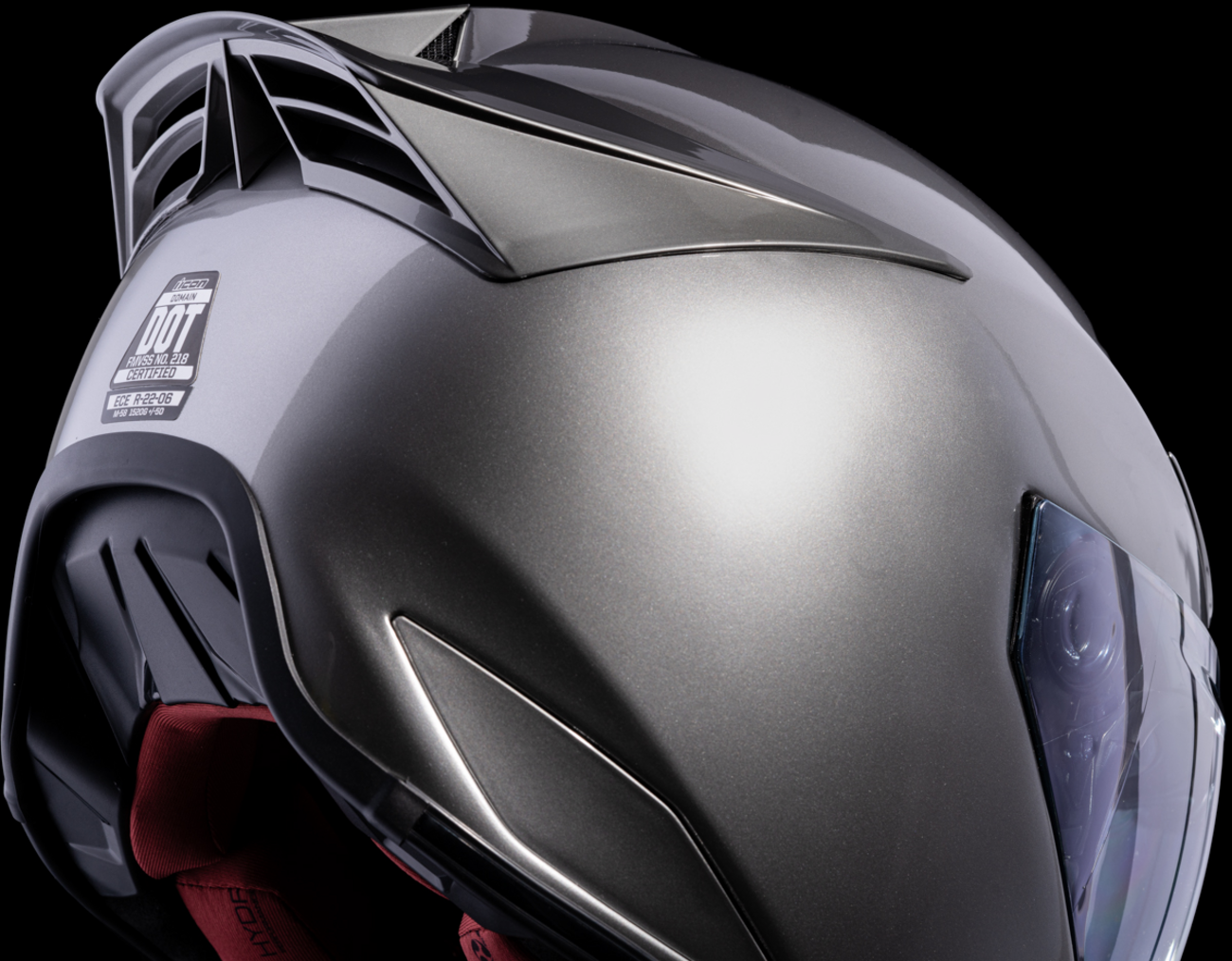 Icon-domaintm-helmet-cornelius-silver-medium-0101-14974 - image none - c4eaf4a3-ae3f-43d4-b28e-b7a8dd4d3be6