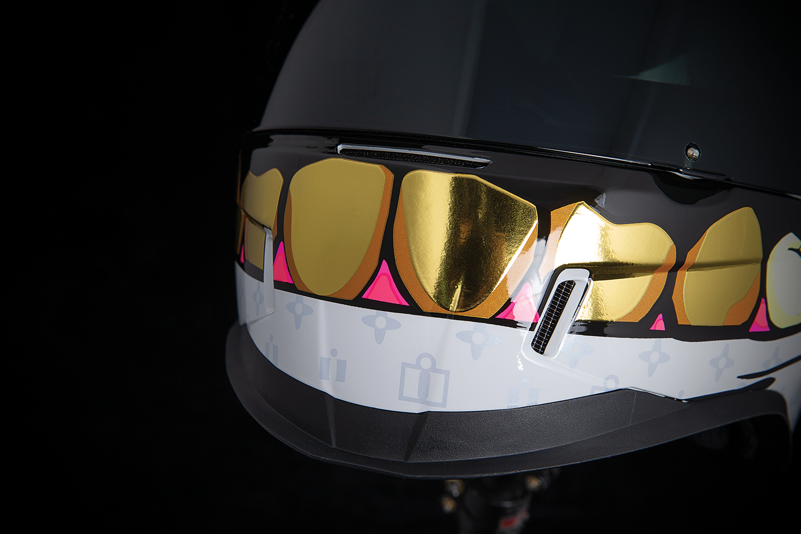 Icon-airformtm-helmet-grillz-white-medium-0101-13332_7484 - image none - 0aa49da6-d321-4cee-bcd9-d46dd308b267_d85ae9a2-ab34-4f33-8da4-346ffc2de674